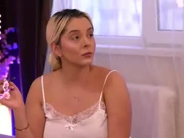 victoriamorrone on Chaturbate 