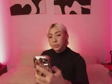 violettgrey_ on Chaturbate