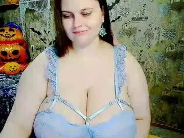 whisperinthedarkk on Chaturbate