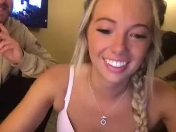 xoprincesspeachxo on Chaturbate