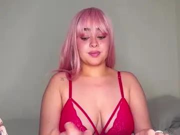 xsophieee on Chaturbate