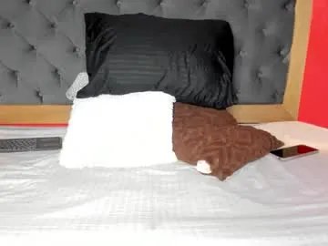 yayahilton on Chaturbate 