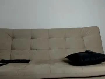 yizus_bonz on Chaturbate