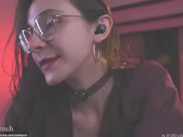zarahlynch on Chaturbate