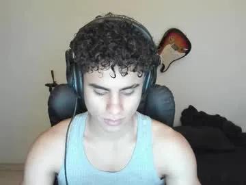 zenhzu on Chaturbate