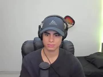 zenhzu on Chaturbate