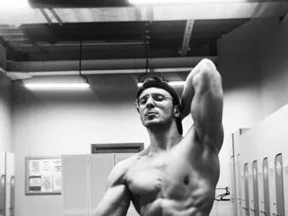 aaron_chili on Flirt4Free 