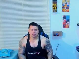 andrew_price on Flirt4Free 
