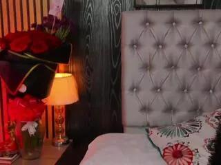 april_stonee on Flirt4Free 