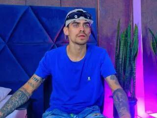 aron_muller on Flirt4Free 