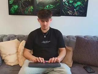 charlton_lee on Flirt4Free 