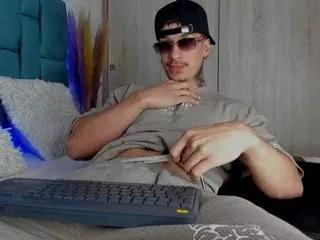 dammian_miller on Flirt4Free 