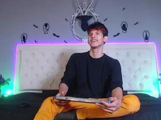 desmond_connor on Flirt4Free 