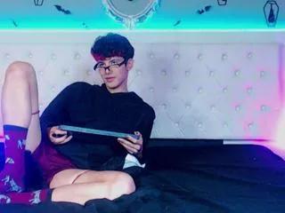 desmond_connor on Flirt4Free 