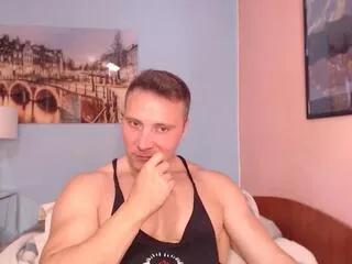 hunky_muscle on Flirt4Free 