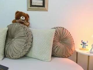 juliana_saenz on Flirt4Free 
