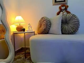 juliana_saenz on Flirt4Free 