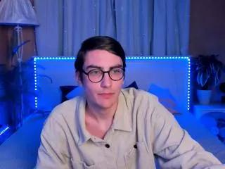 leo_howard on Flirt4Free 