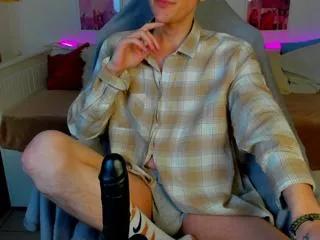 leo_howard on Flirt4Free 