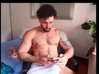 leo_longwood on Flirt4Free 