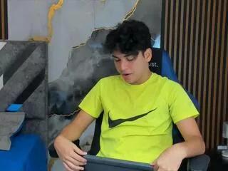 lord_mackhenzy on Flirt4Free 