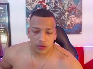 max_turneer on Flirt4Free 