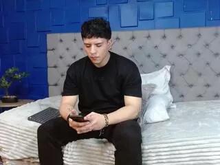 tobias_vega on Flirt4Free 