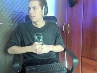 tony_hoffa on Flirt4Free 