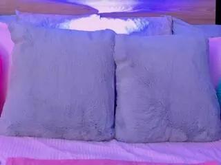 victoria_lois on Flirt4Free 