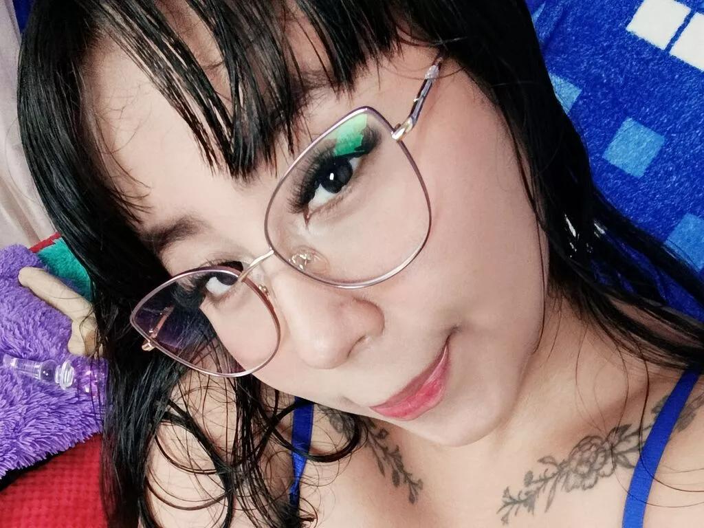 AlejandraHeart on LiveJasmin 