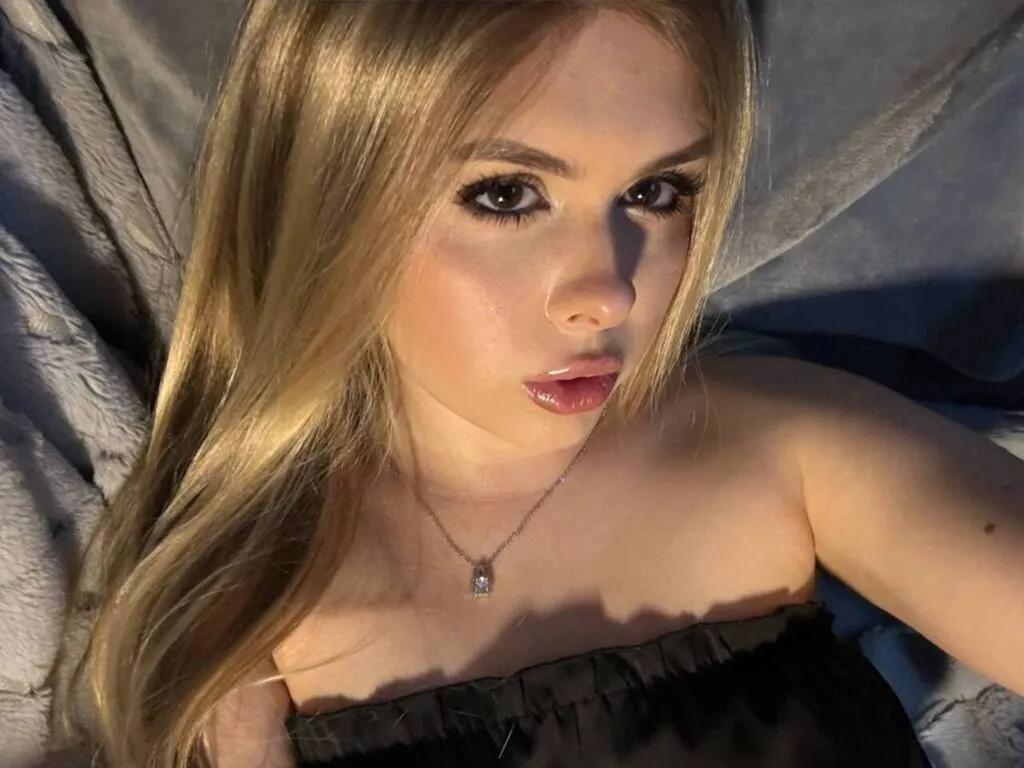 ElvaBrown on LiveJasmin