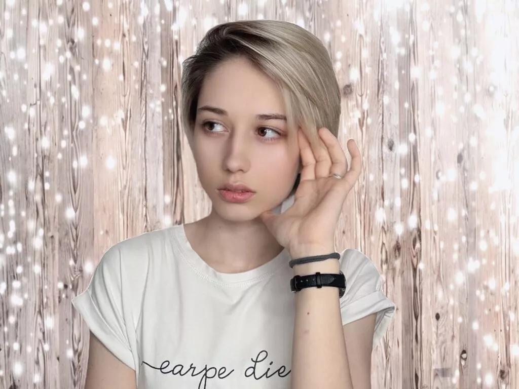 LinetteHackworth on LiveJasmin 