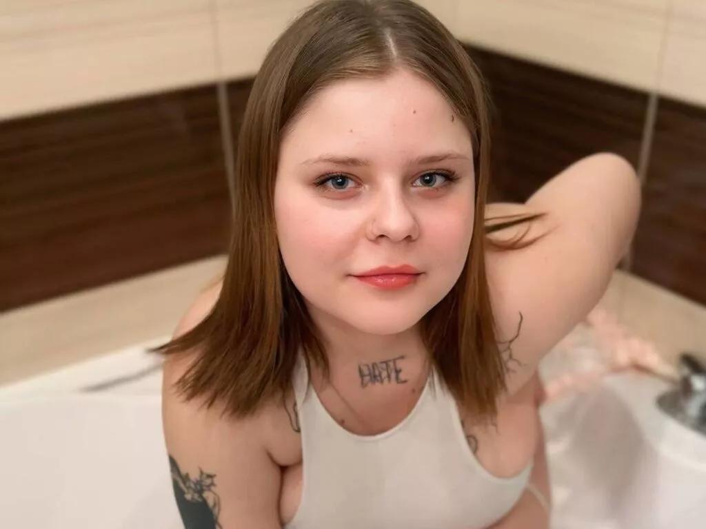 LisaLun on LiveJasmin 