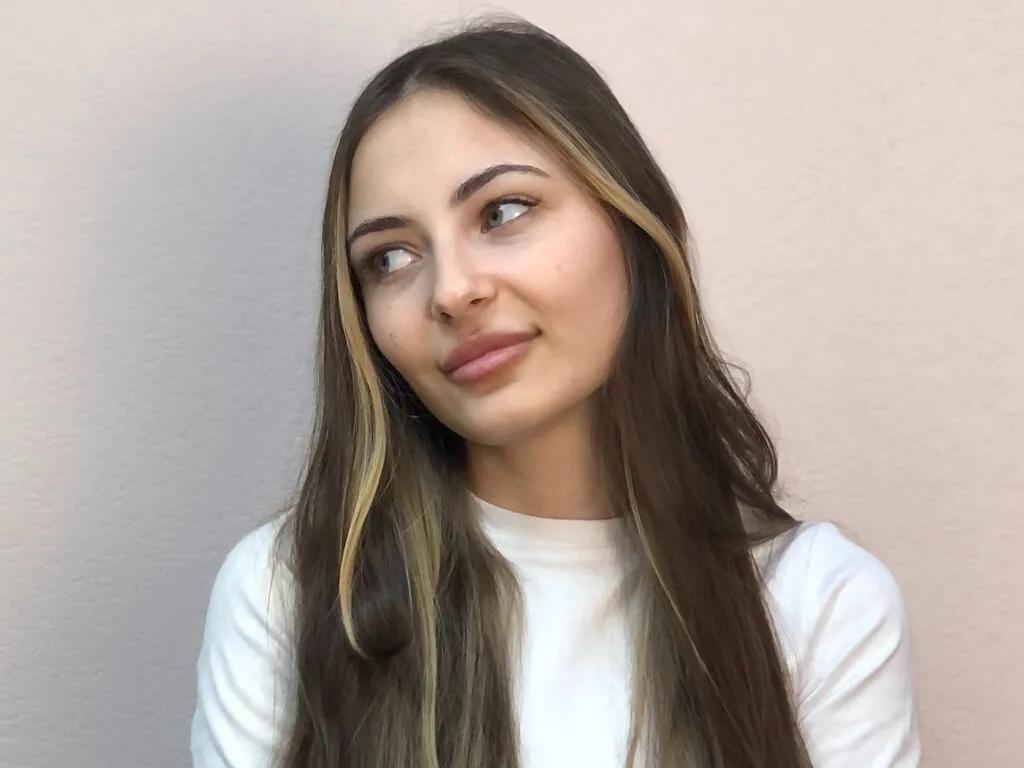 ZanaBaerman on LiveJasmin