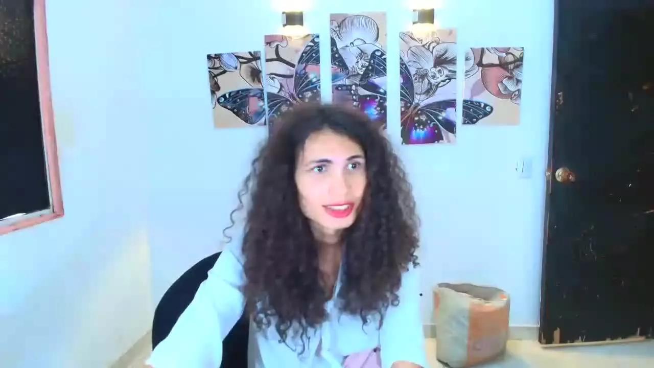 cottoncheekyTS on Streamray 