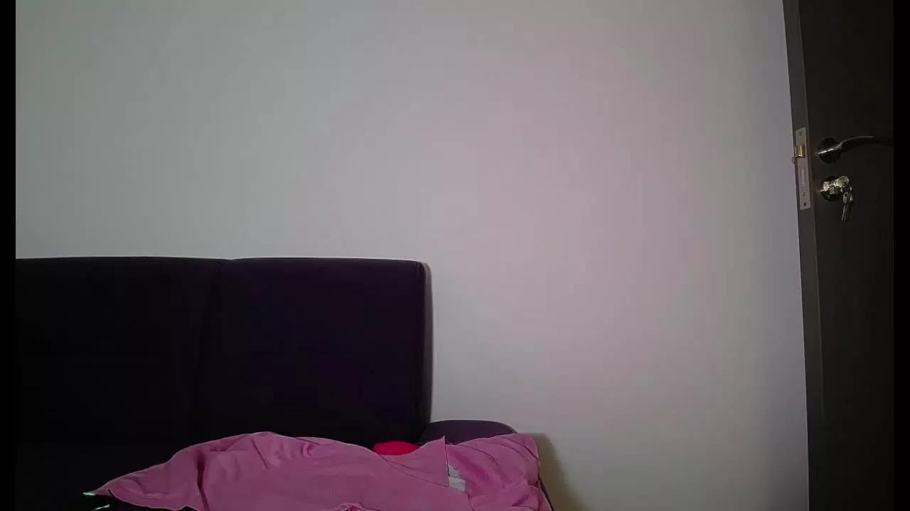 Julianna6969 on Streamray 