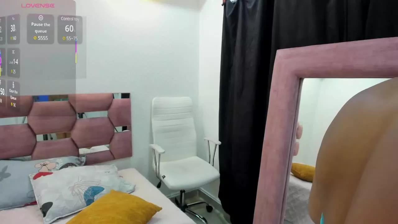 MiiaSmith on Streamray 