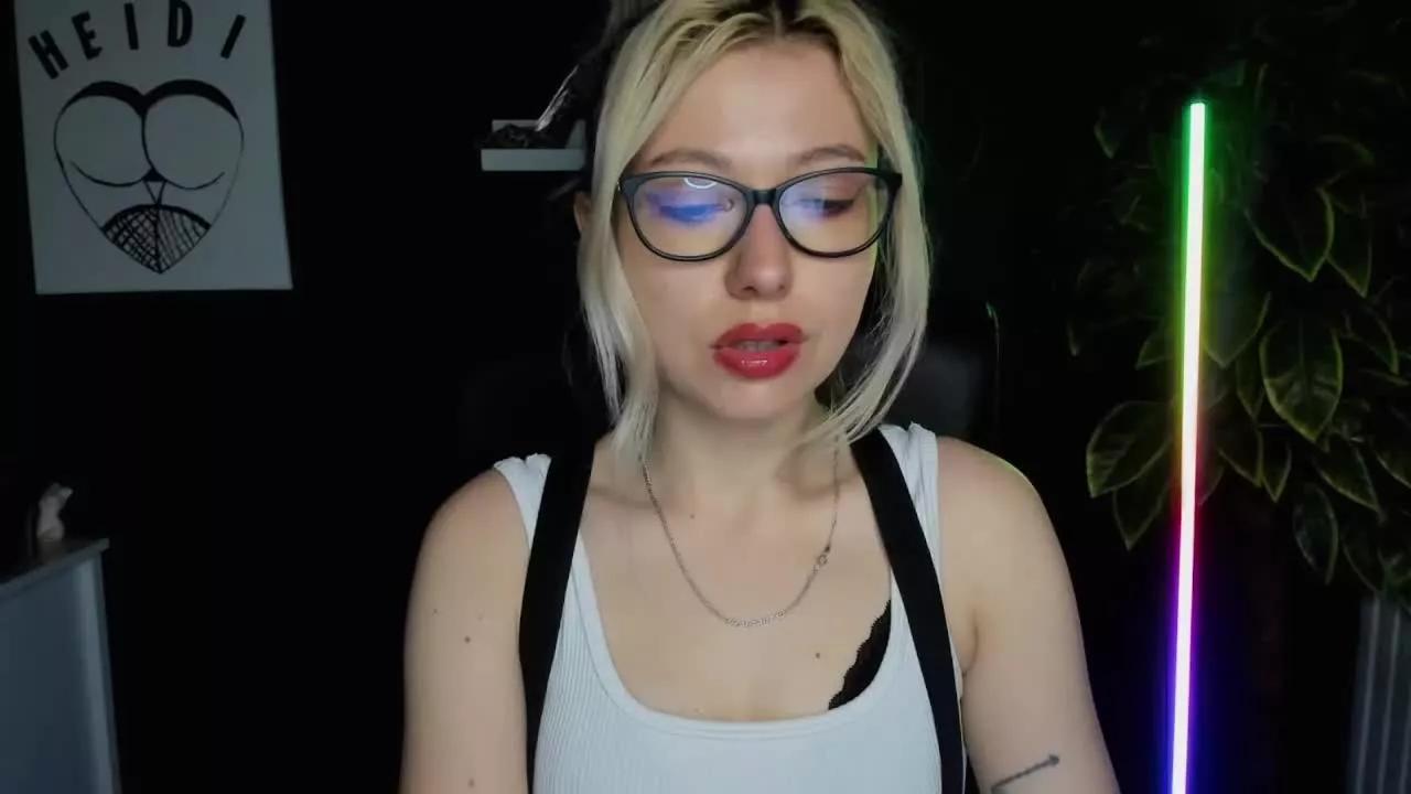 tasty_Heidi on Streamray 