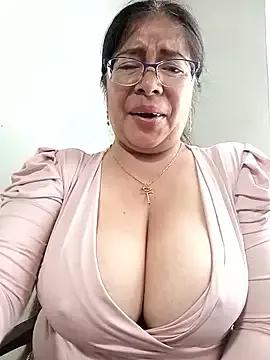 __valentina18 on StripChat 