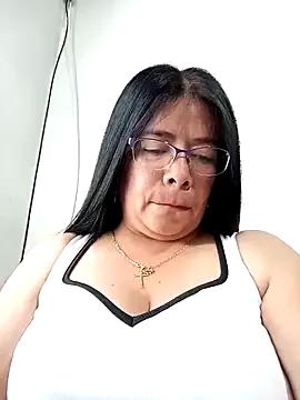 __valentina18 on StripChat 