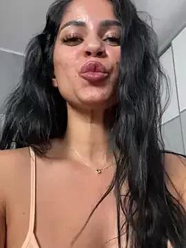 _adelle on StripChat 