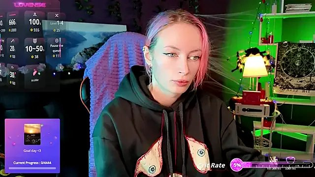 _HelenCarter on StripChat