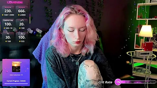 _HelenCarter on StripChat