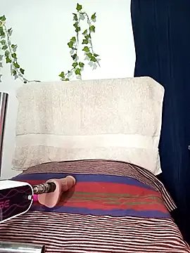 Aashixxx12 from StripChat