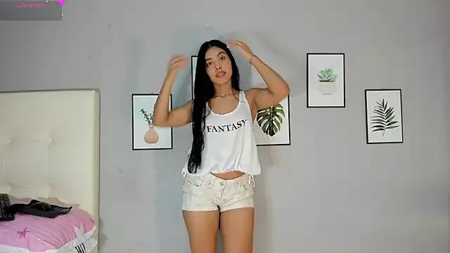 AlanieW on StripChat 
