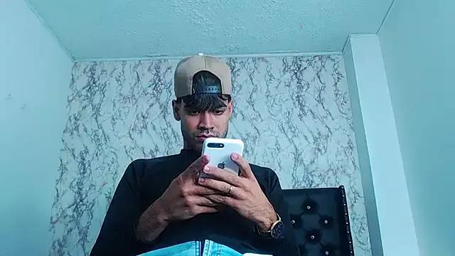 Alejo_Big1 on StripChat 