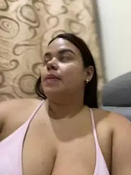 AliceStarshine on StripChat 