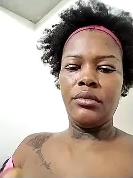 Alissamore3 on StripChat 