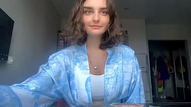AlodieCarvell on StripChat 