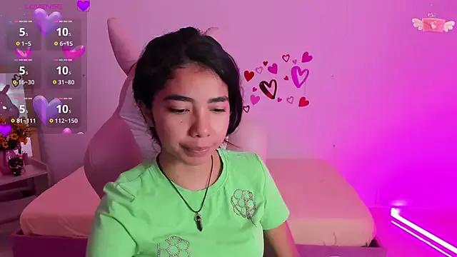 andromeda_meyer on StripChat 